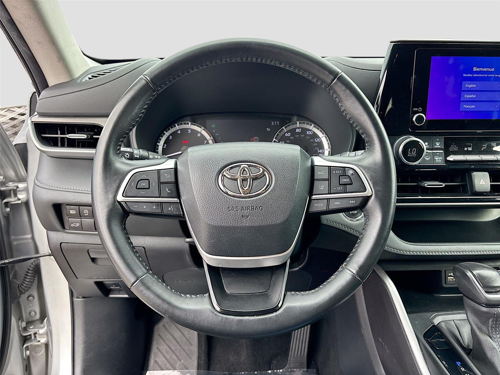 2023 Toyota Highlander LE