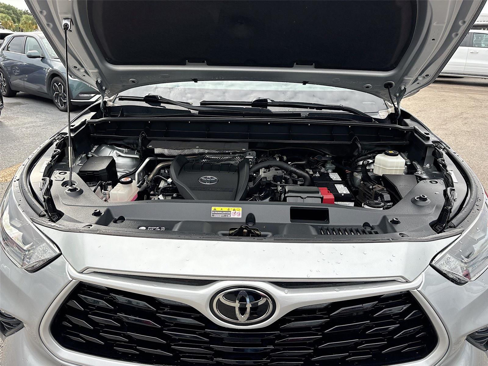 2023 Toyota Highlander LE
