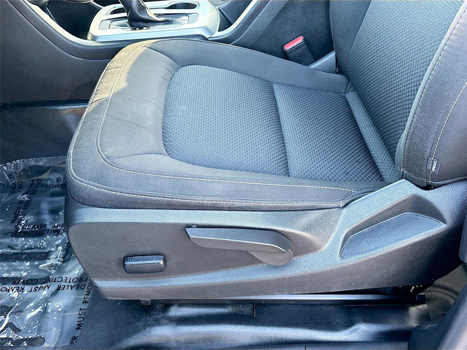 2022 Chevrolet Colorado 2WD LT