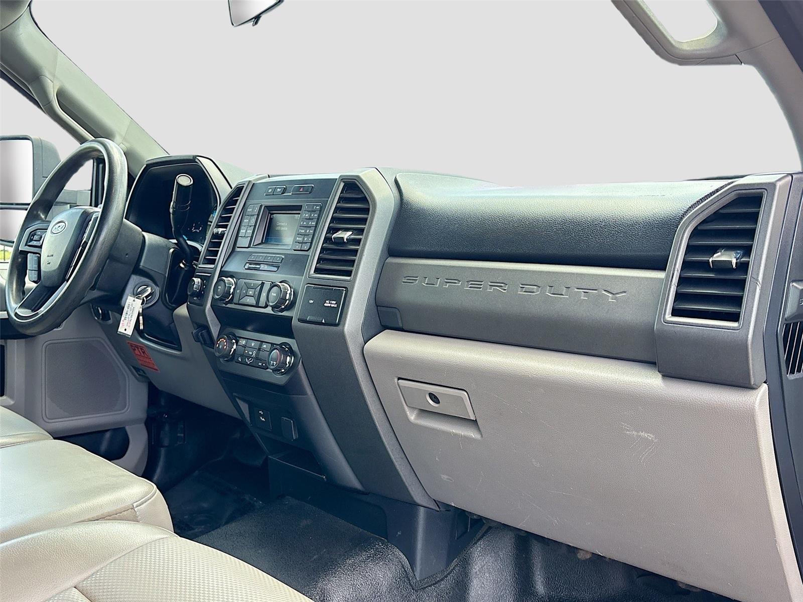 2019 Ford Super Duty F-550 DRW XL
