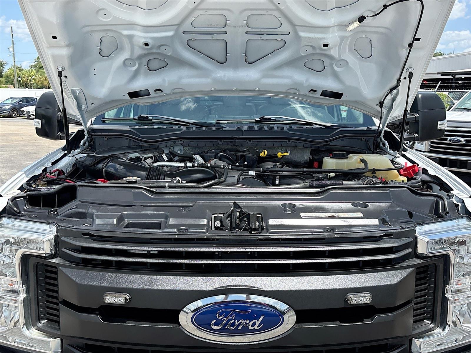 2019 Ford Super Duty F-550 DRW XL