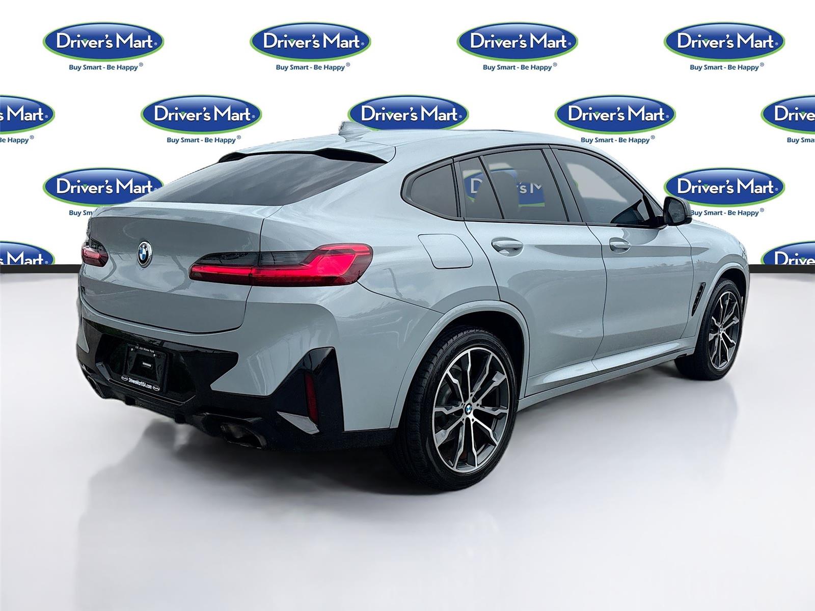 2022 BMW X4 xDrive30i
