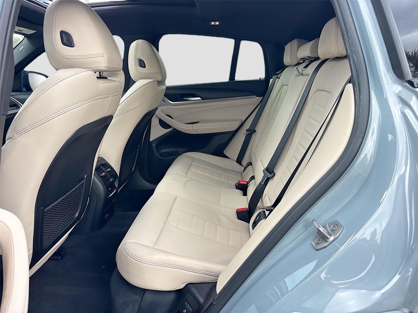 2022 BMW X4 xDrive30i
