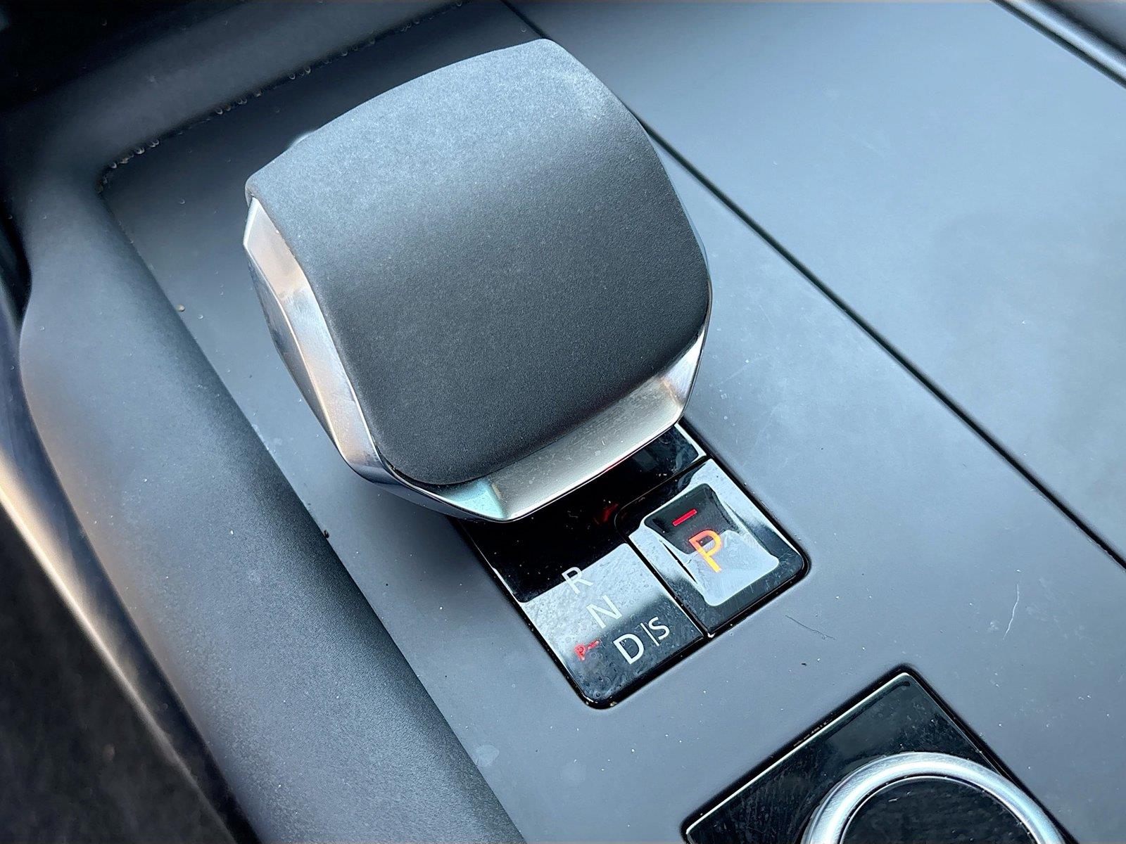 2023 Land Rover Discovery Metropolitan Edition