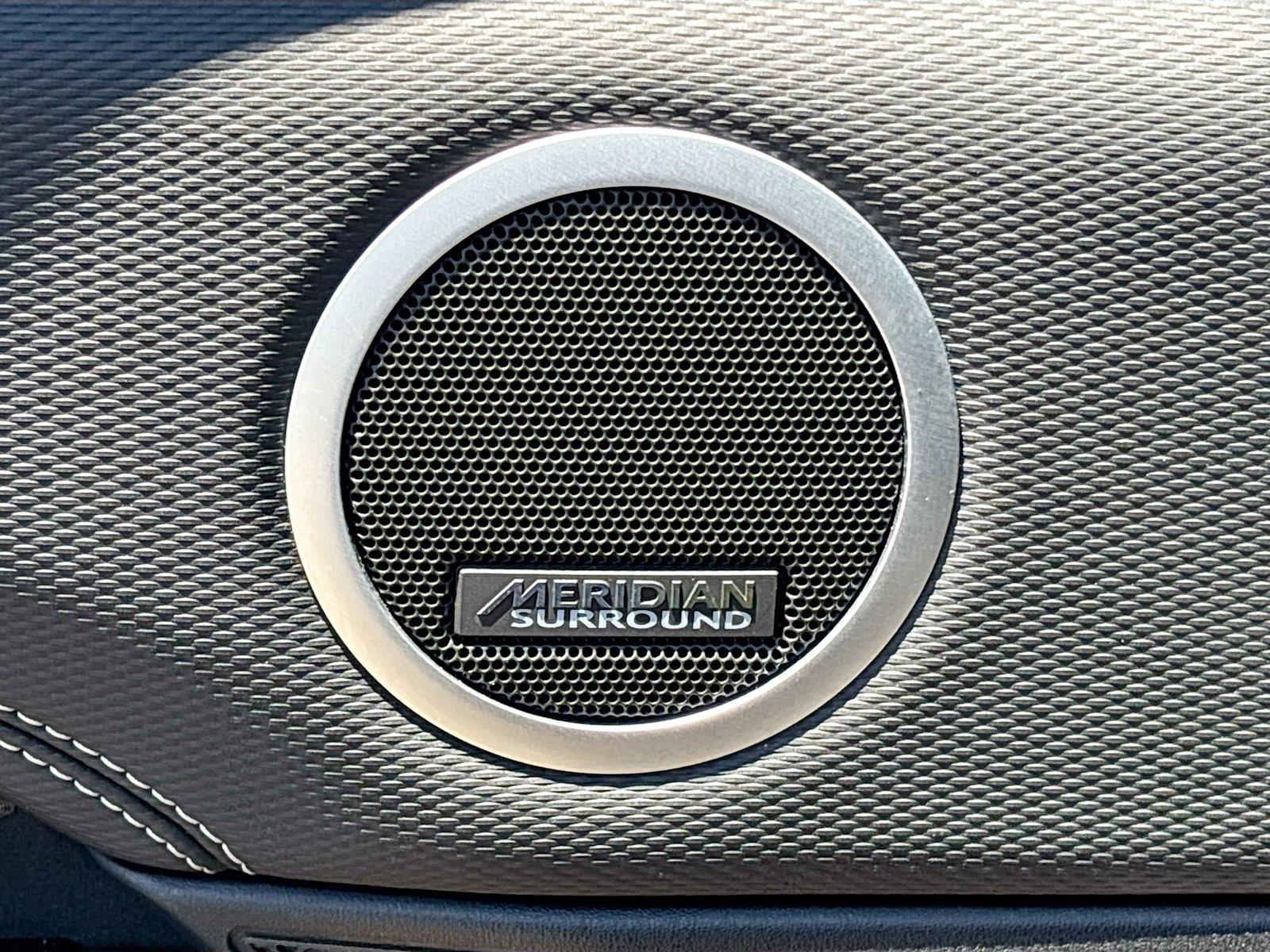 2023 Land Rover Discovery Metropolitan Edition