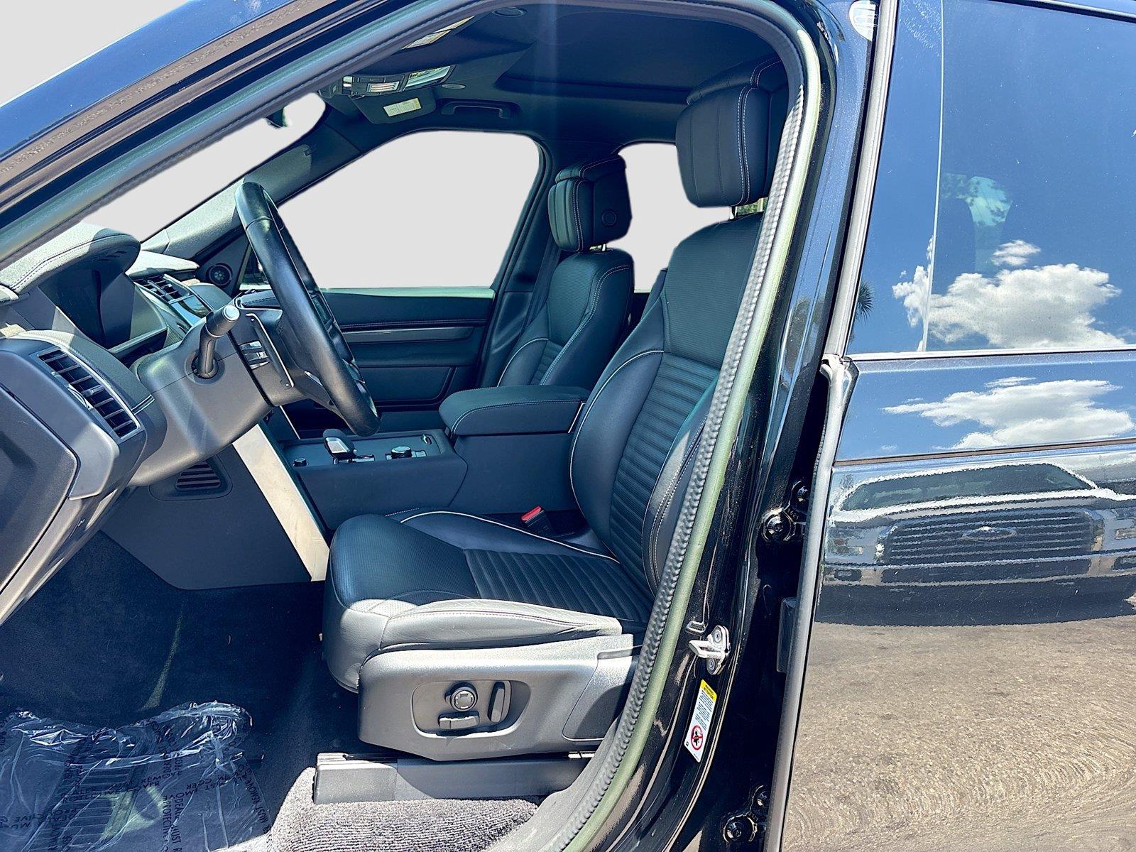 2023 Land Rover Discovery Metropolitan Edition