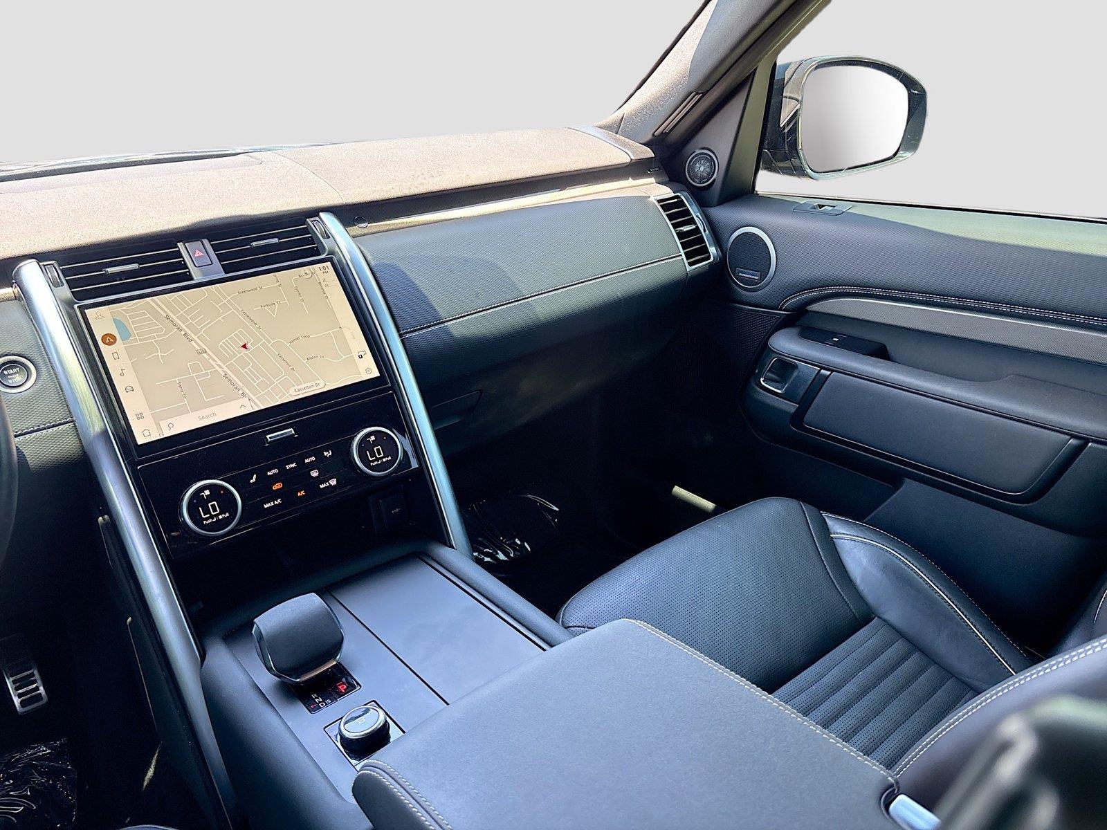 2023 Land Rover Discovery Metropolitan Edition