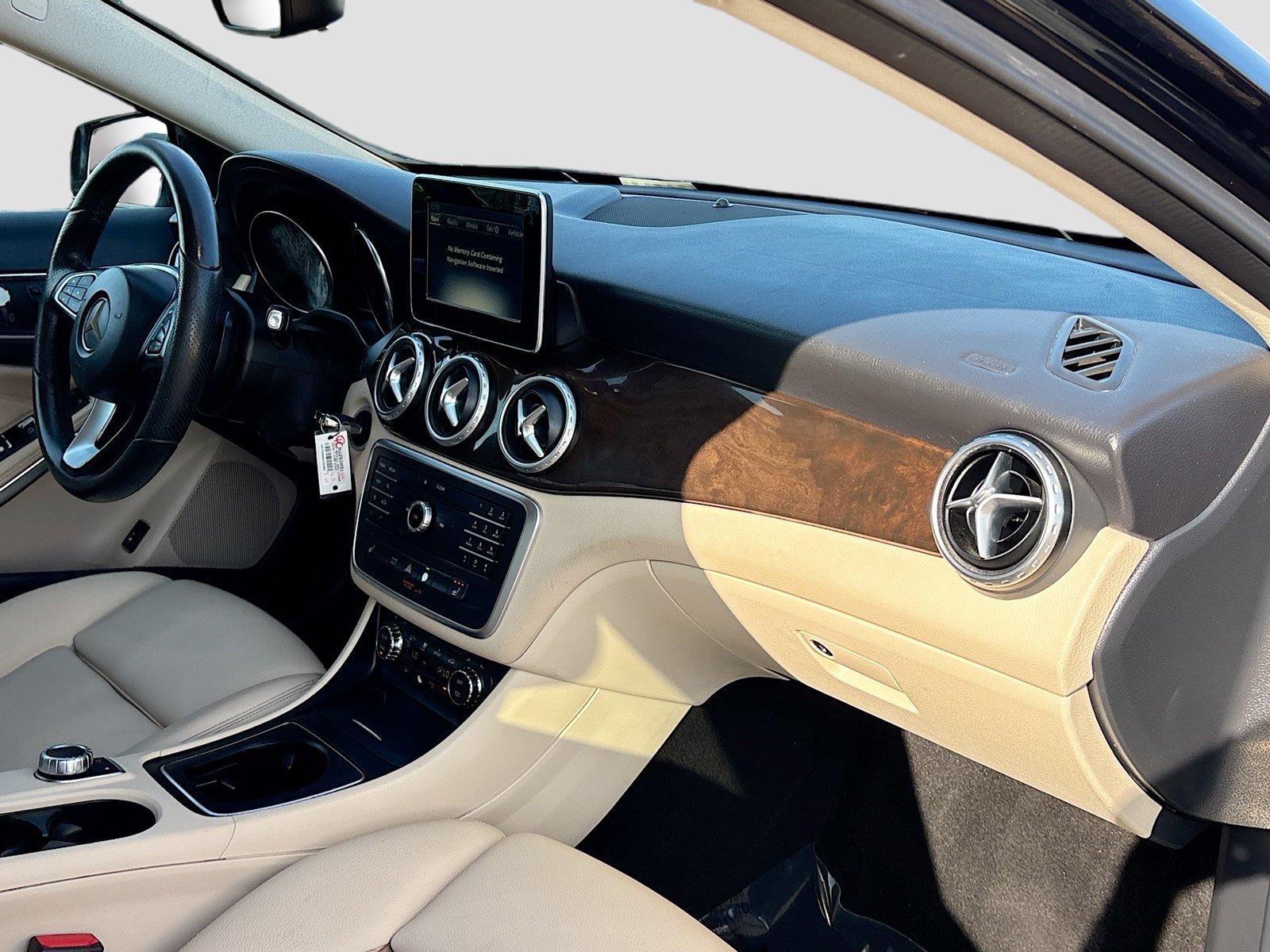 2017 MERCEDES-BEN GLA250