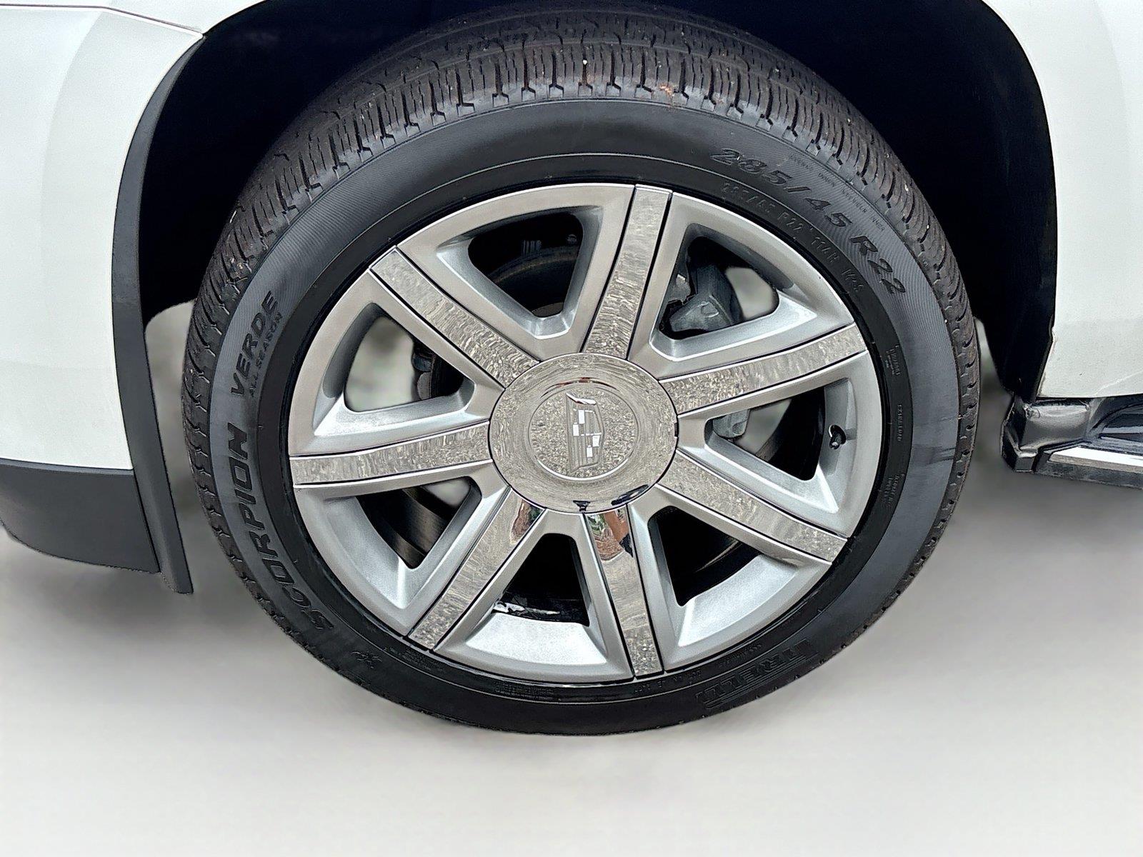 2018 Cadillac Escalade Luxury