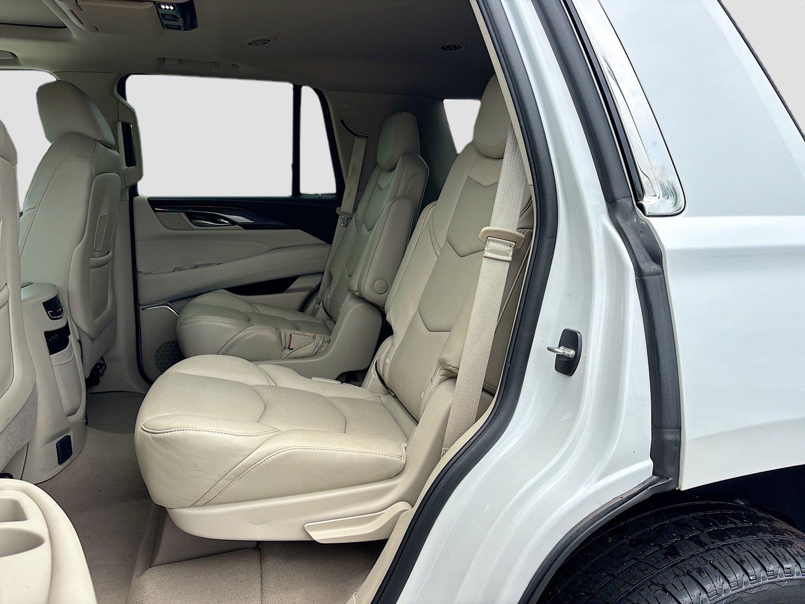 2018 Cadillac Escalade Luxury