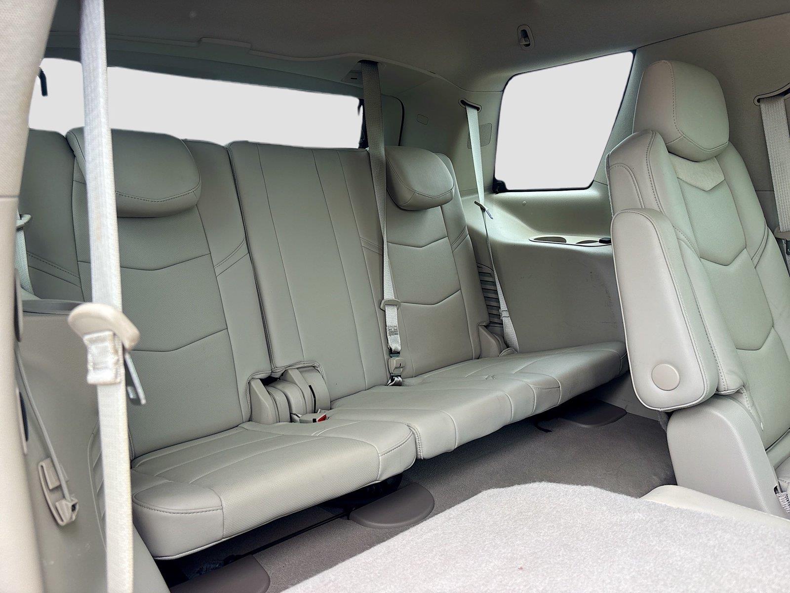 2018 Cadillac Escalade Luxury