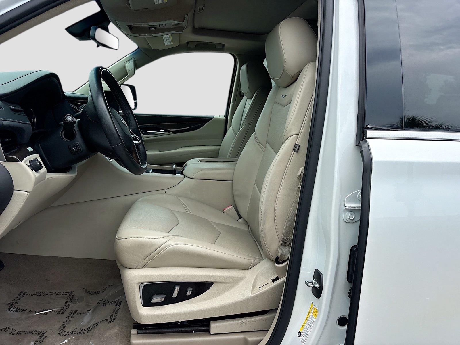 2018 Cadillac Escalade Luxury