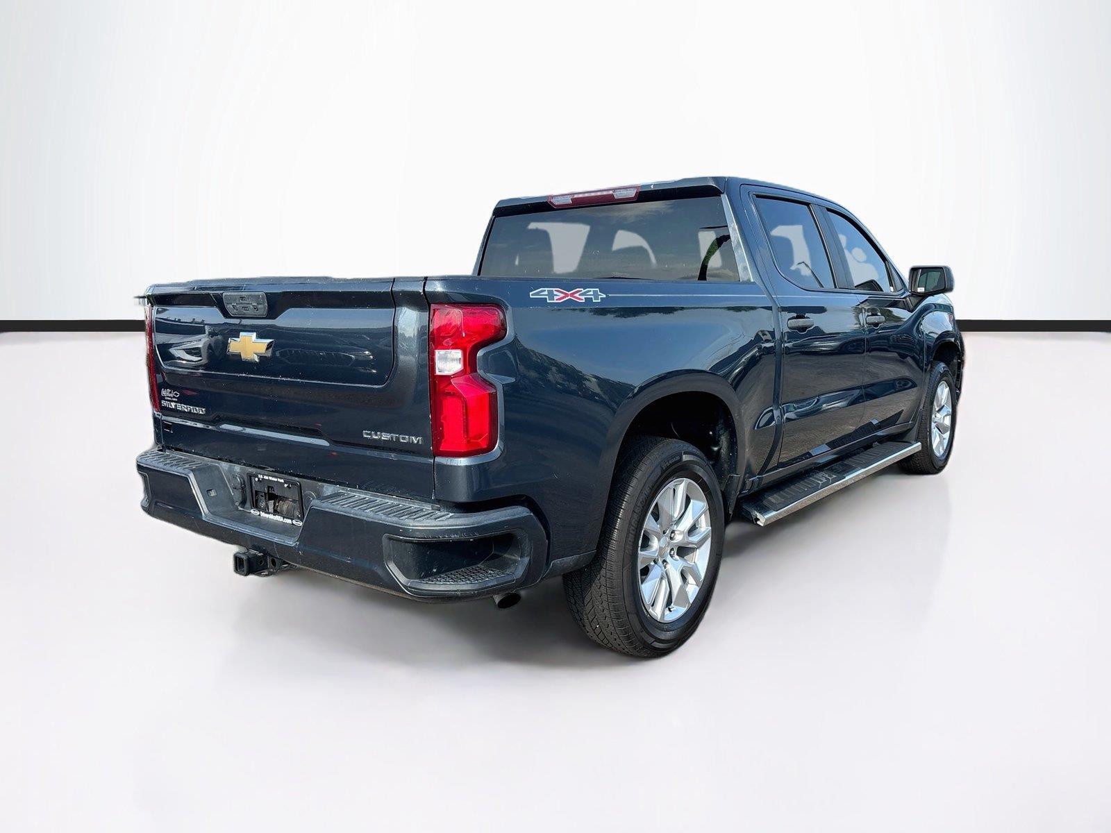 2022 Chevrolet Silverado 1500 LTD Custom