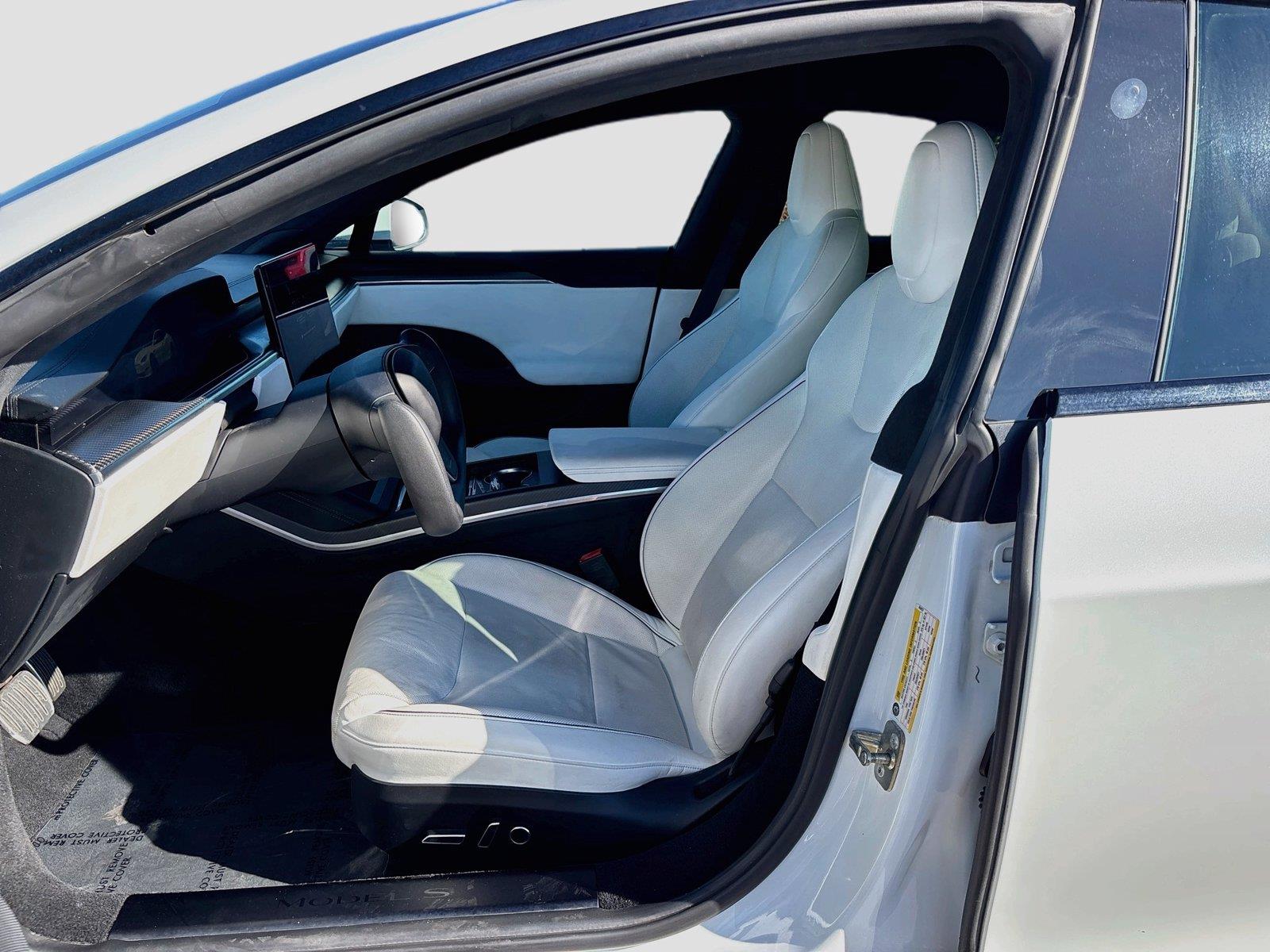 2022 Tesla Model S Plaid