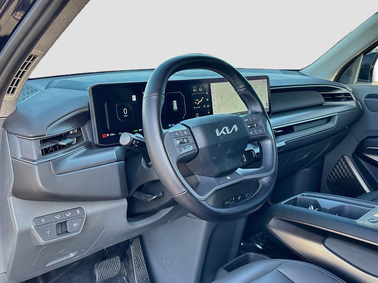 2024 Kia EV9 Light Long Range