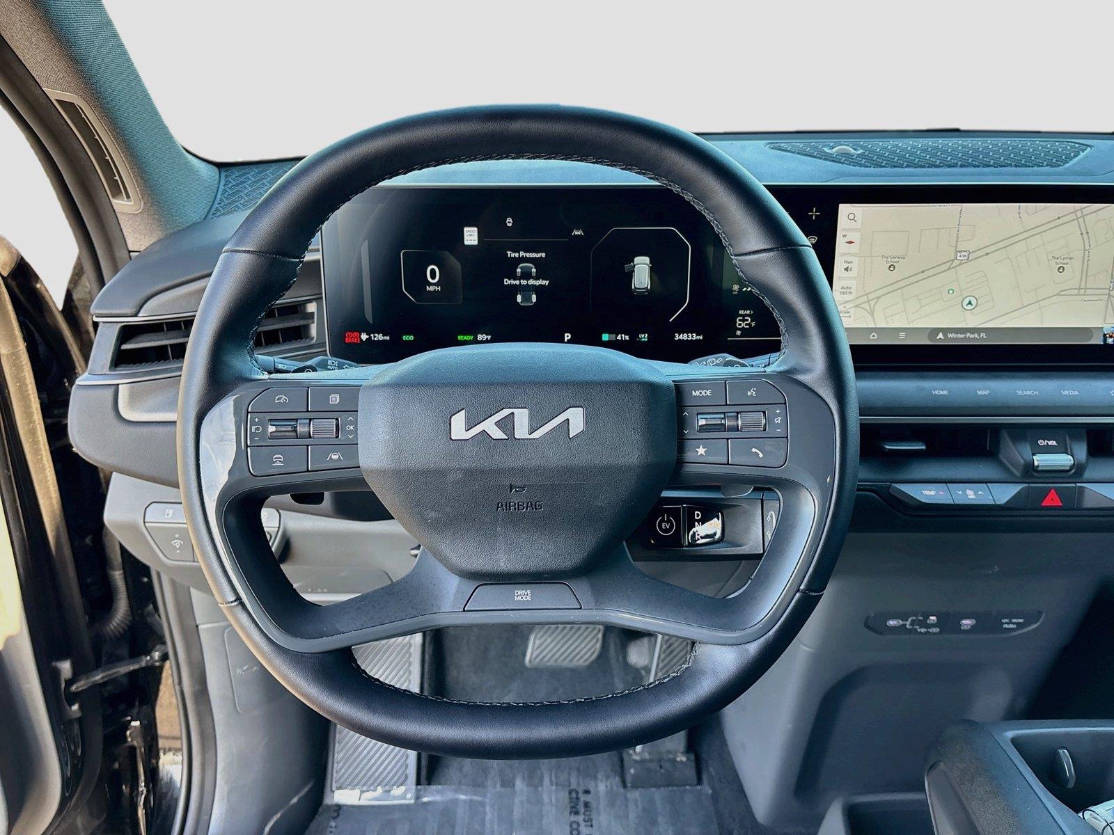 2024 Kia EV9 Light Long Range