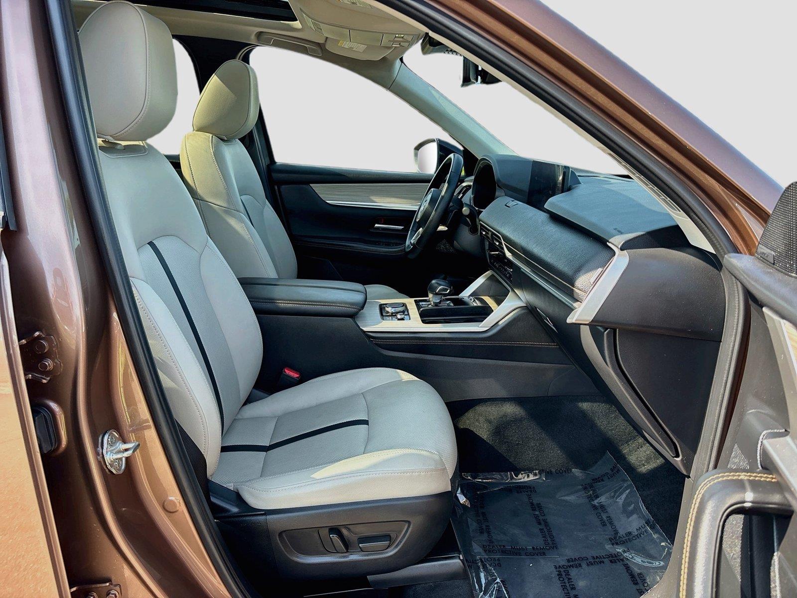 2025 Mazda CX-70 PHEV Premium Package