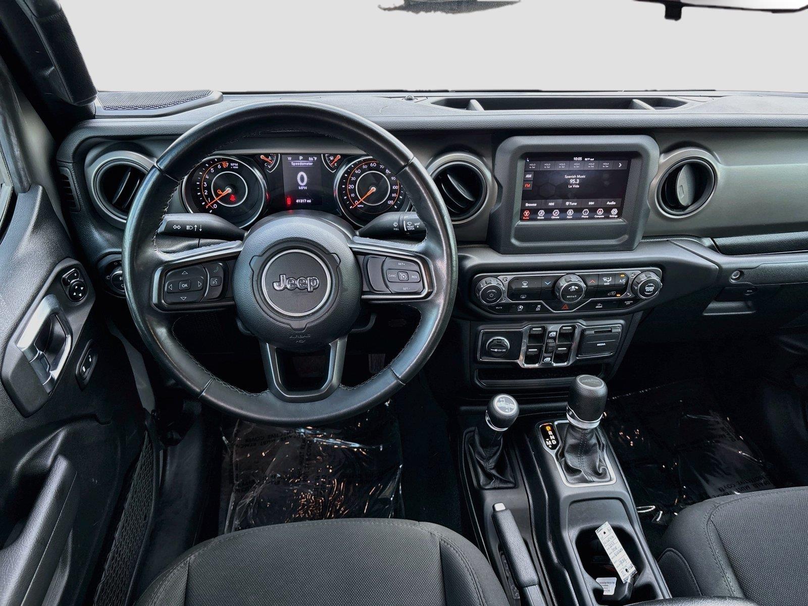 2022 Jeep Gladiator Willys