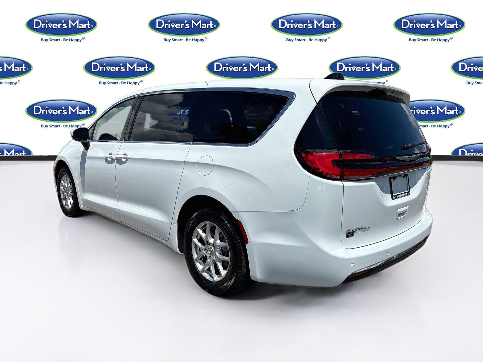 2023 CHRYSLER PACIFICA TOURIN