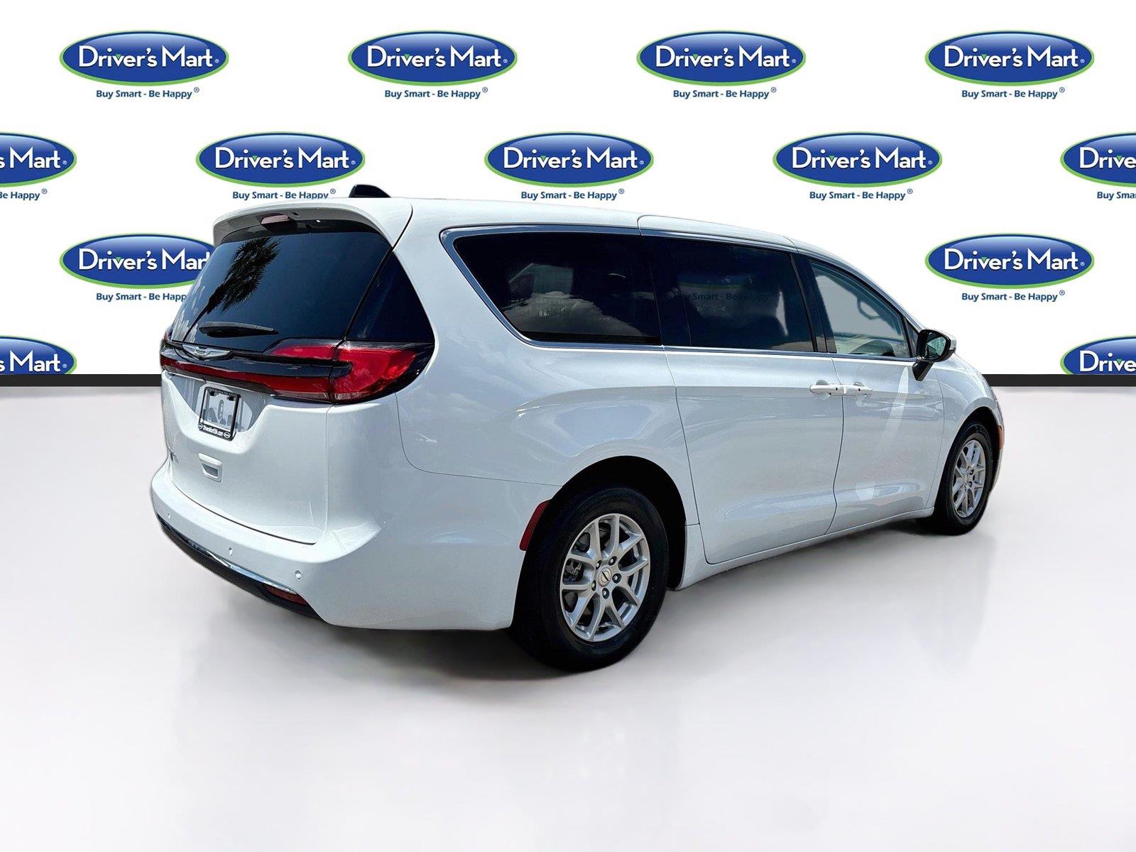 2023 CHRYSLER PACIFICA TOURIN