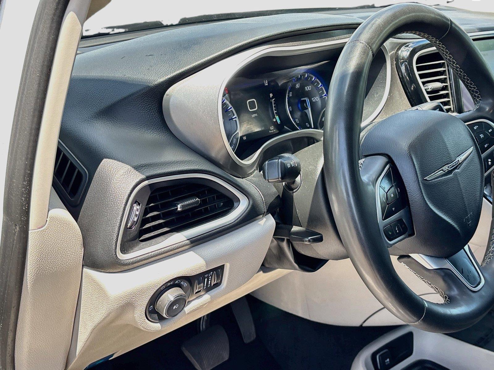 2023 CHRYSLER PACIFICA TOURIN