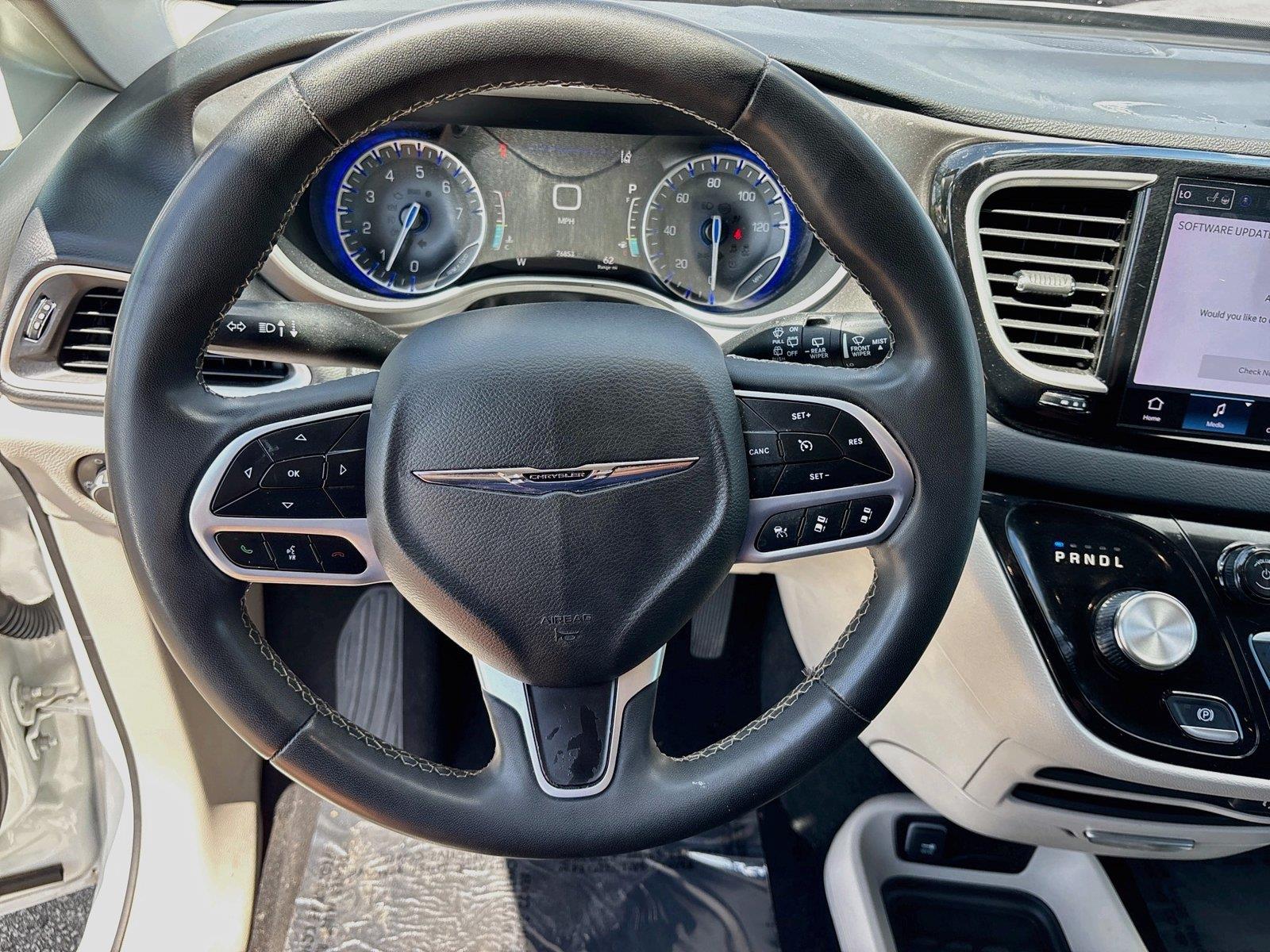 2023 CHRYSLER PACIFICA TOURIN