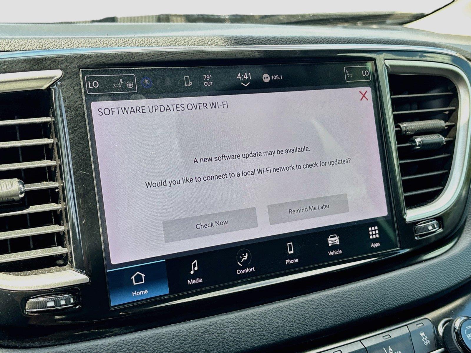 2023 CHRYSLER PACIFICA TOURIN