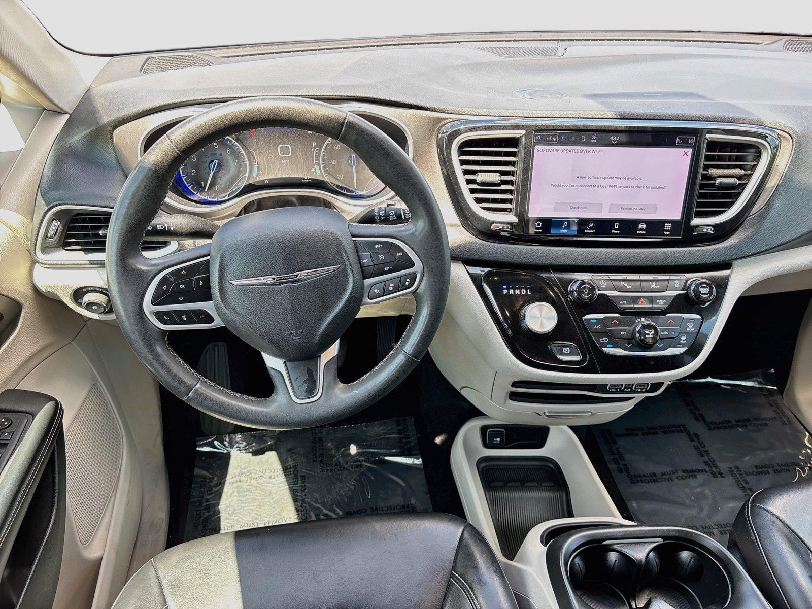 2023 CHRYSLER PACIFICA TOURIN