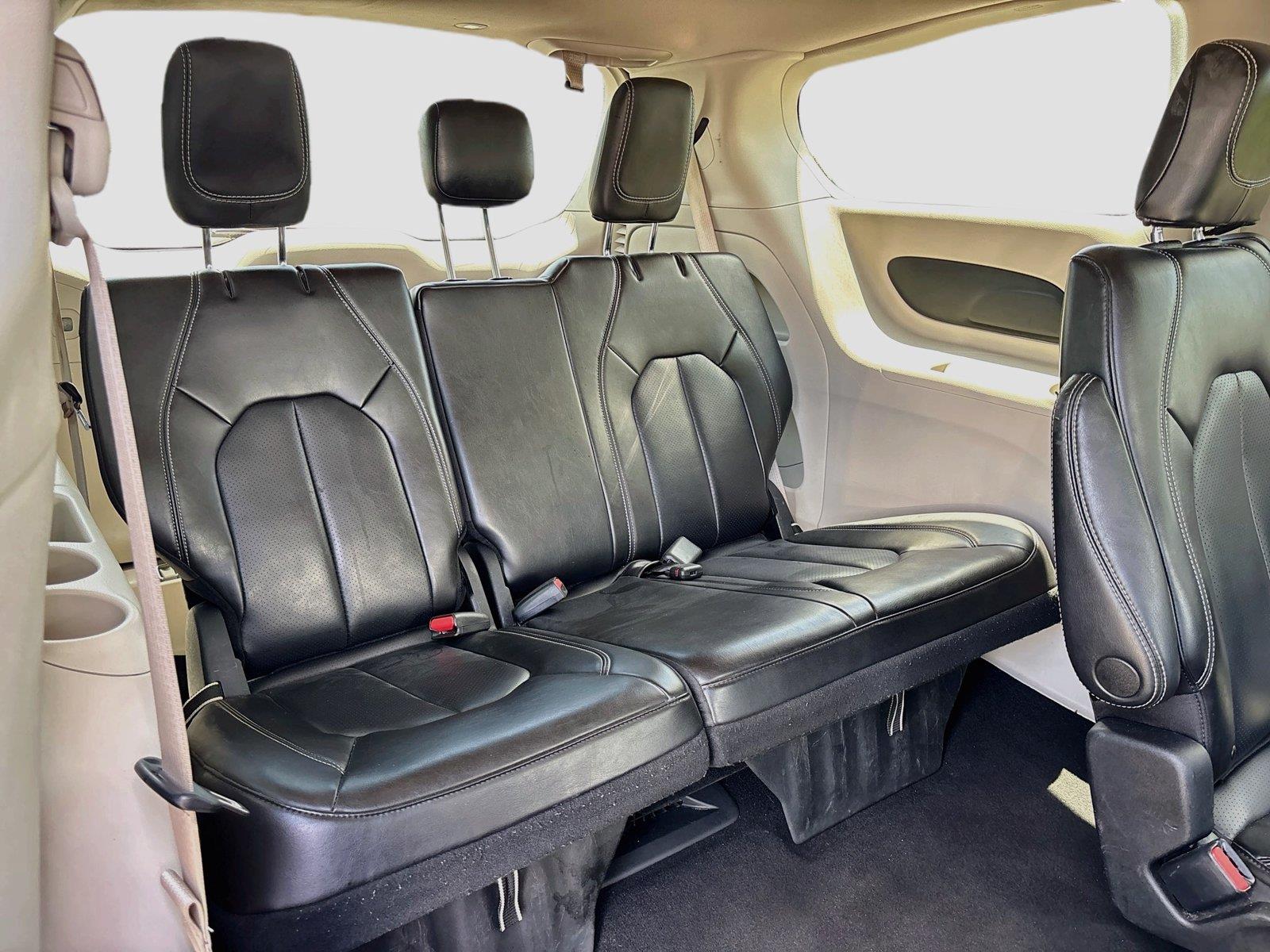 2023 CHRYSLER PACIFICA TOURIN