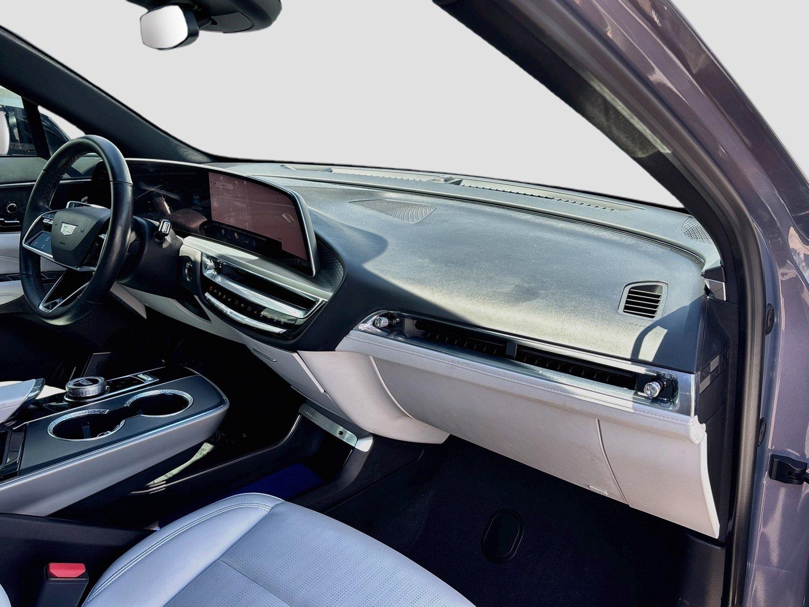 2024 Cadillac LYRIQ Luxury