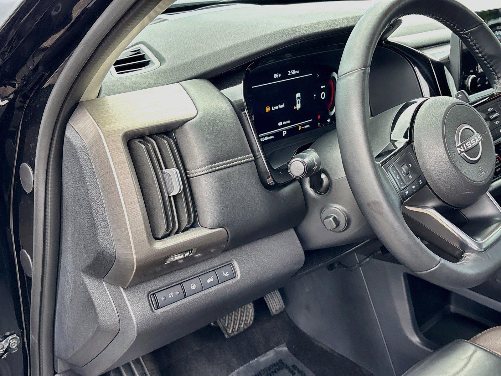 2024 Nissan Pathfinder Platinum