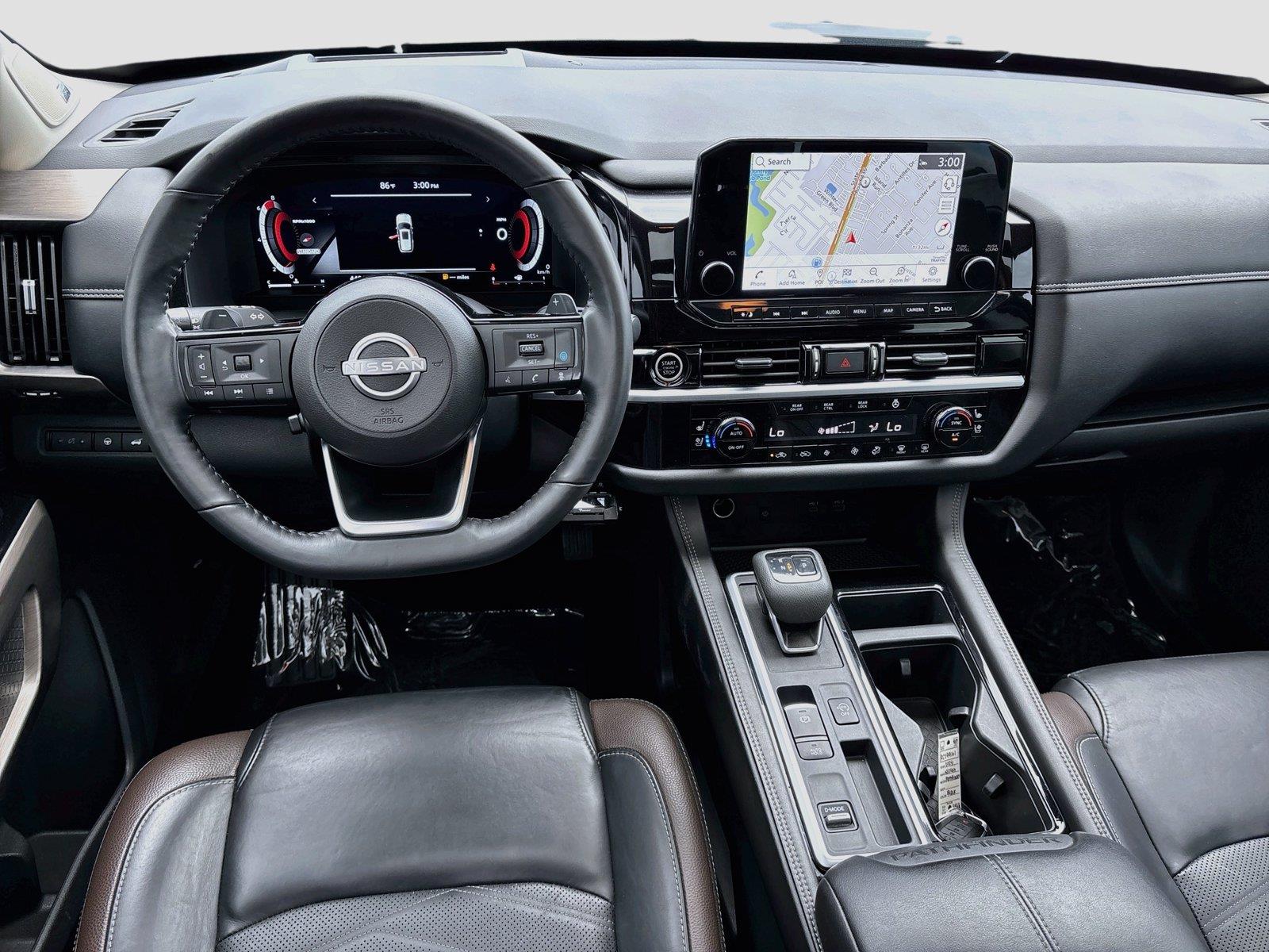 2024 Nissan Pathfinder Platinum