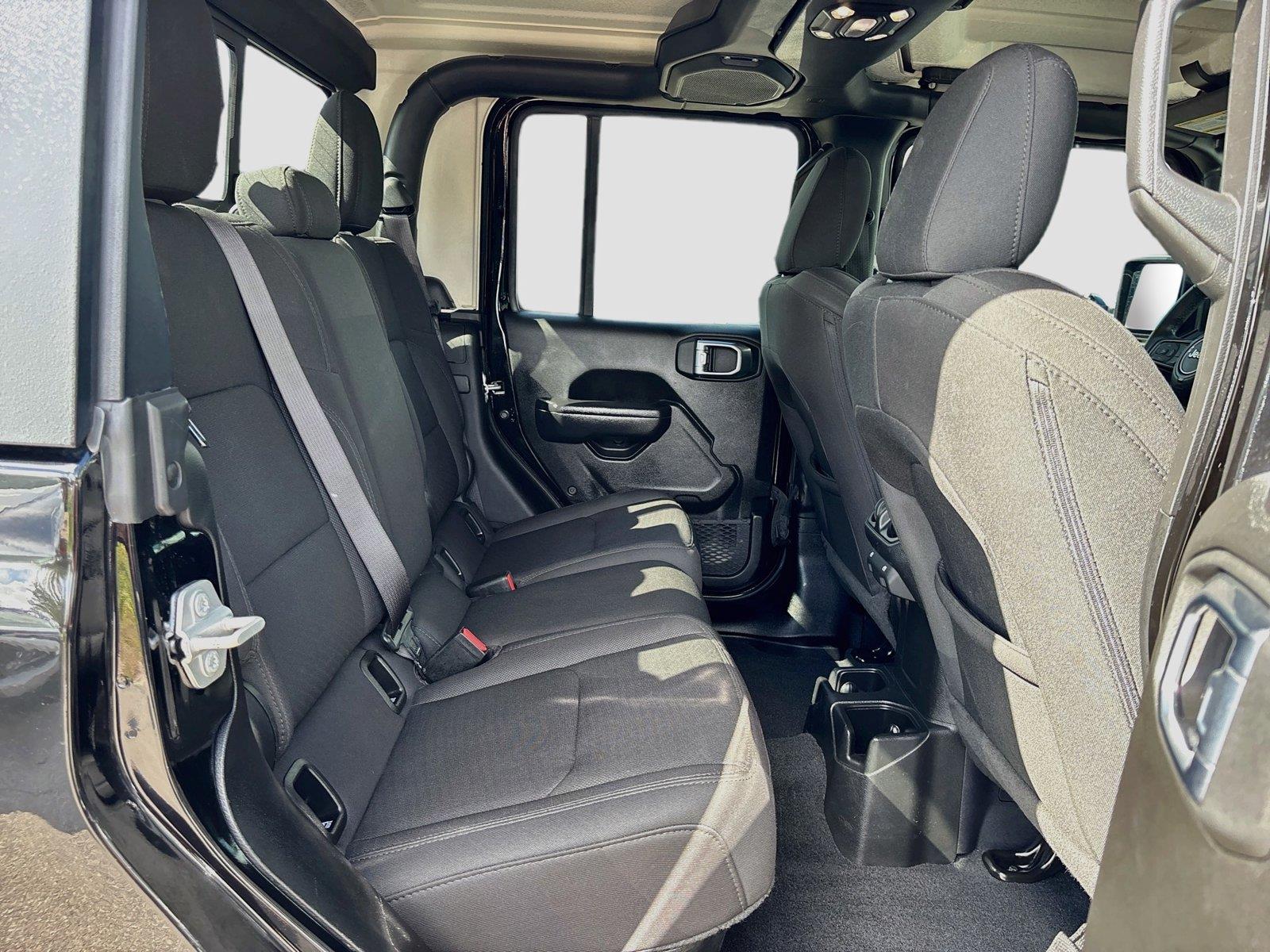 2023 Jeep Gladiator Willys