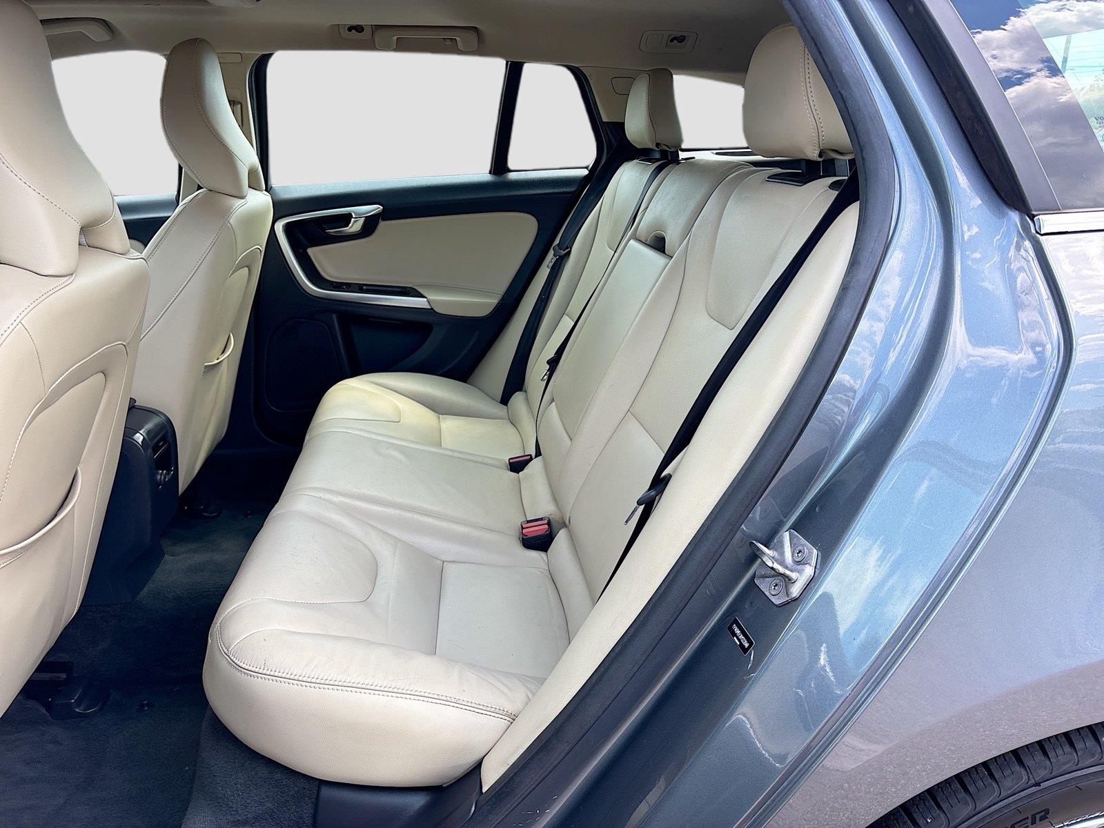 2017 VOLVO V60 T5 PREMIER