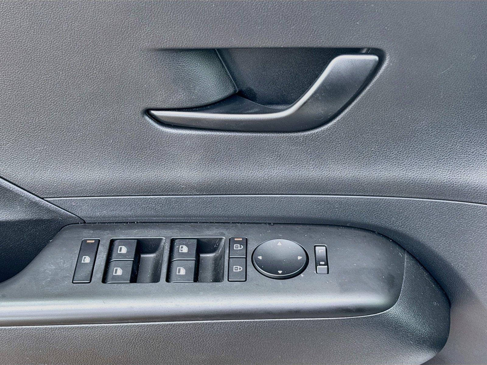 2025 Hyundai Kona Electric SEL