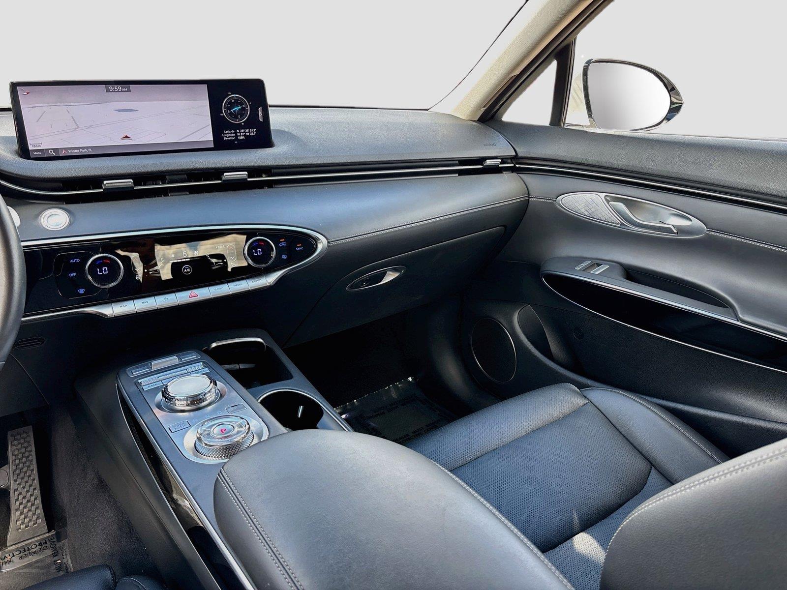 2025 Genesis GV70 2.5T