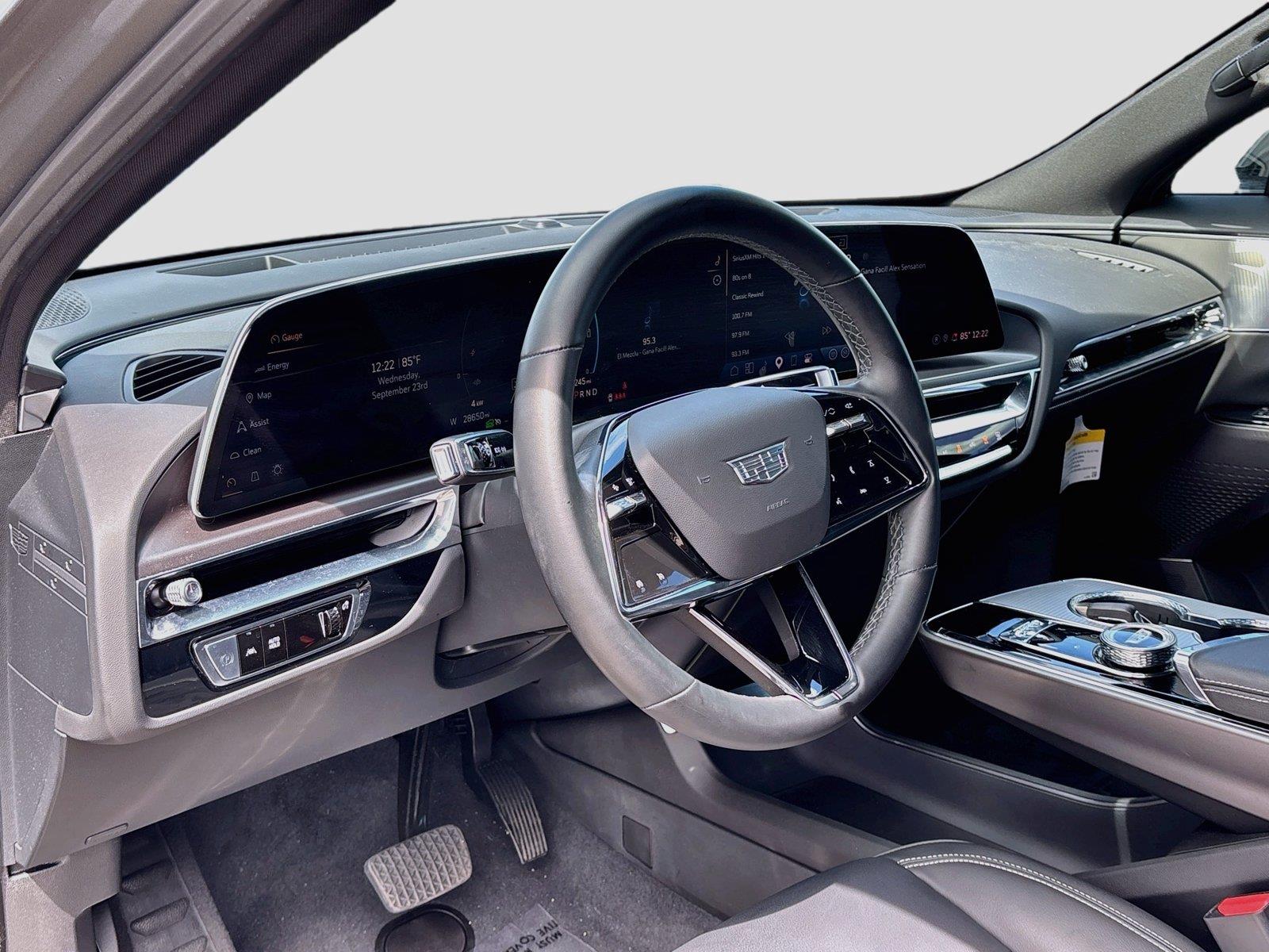 2024 Cadillac LYRIQ Tech
