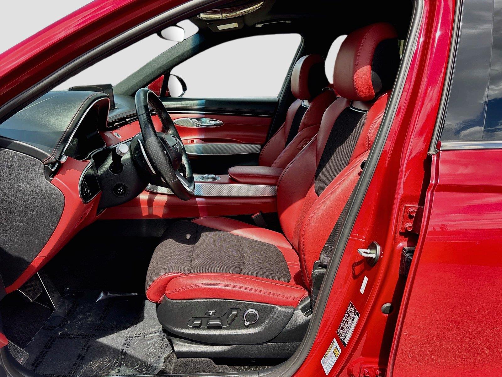 2023 Genesis GV70 2.5T