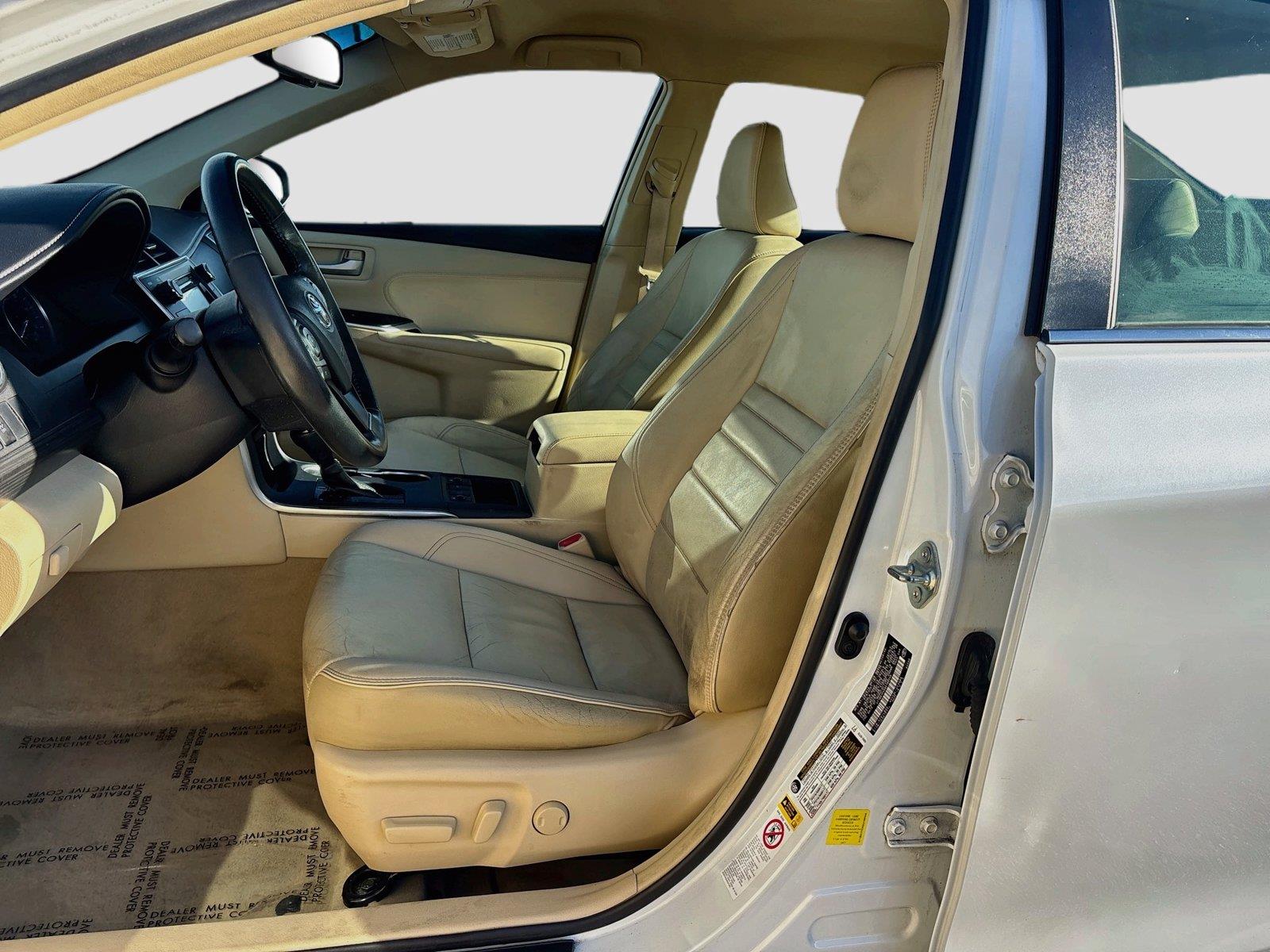 2016 Toyota Camry Hybrid XLE