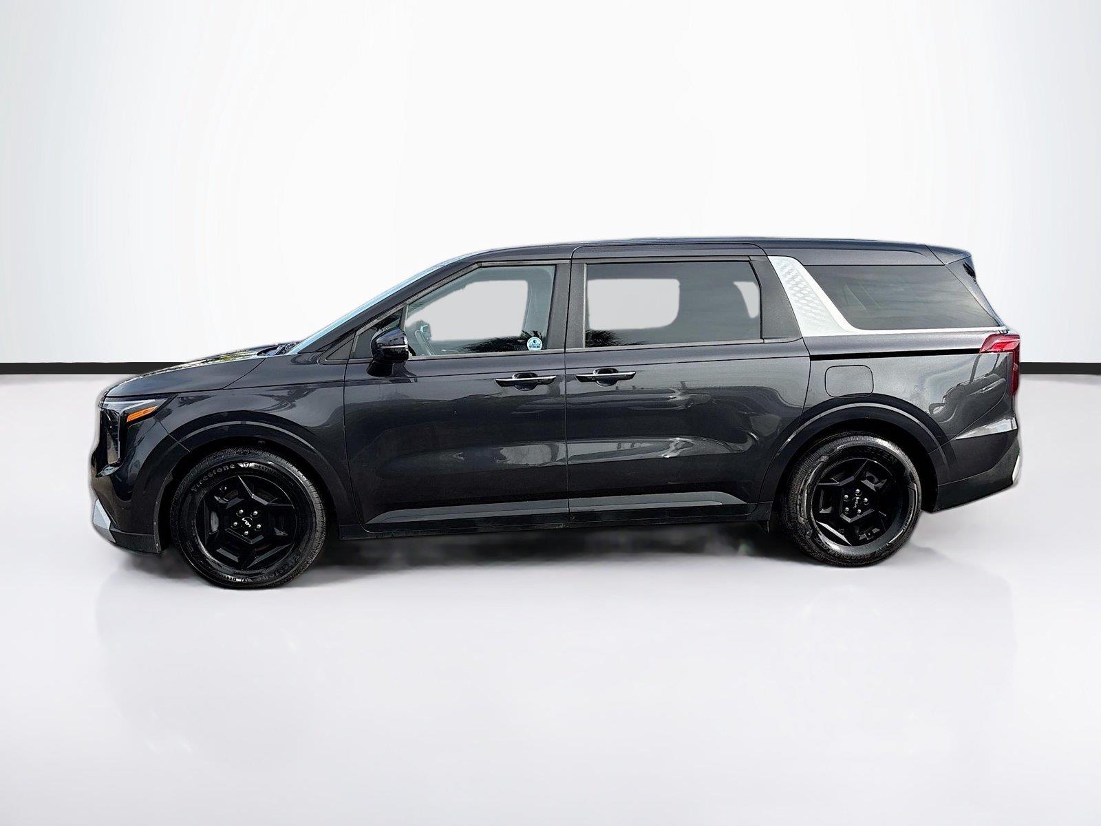 2025 Kia Carnival LXS