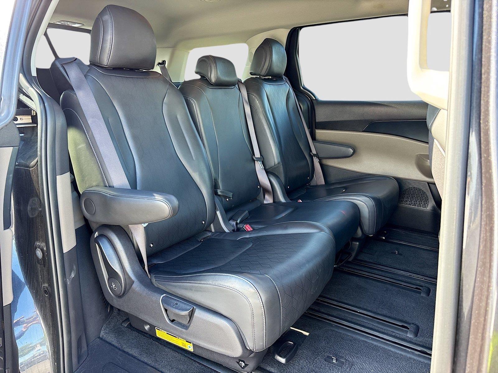 2025 Kia Carnival LXS