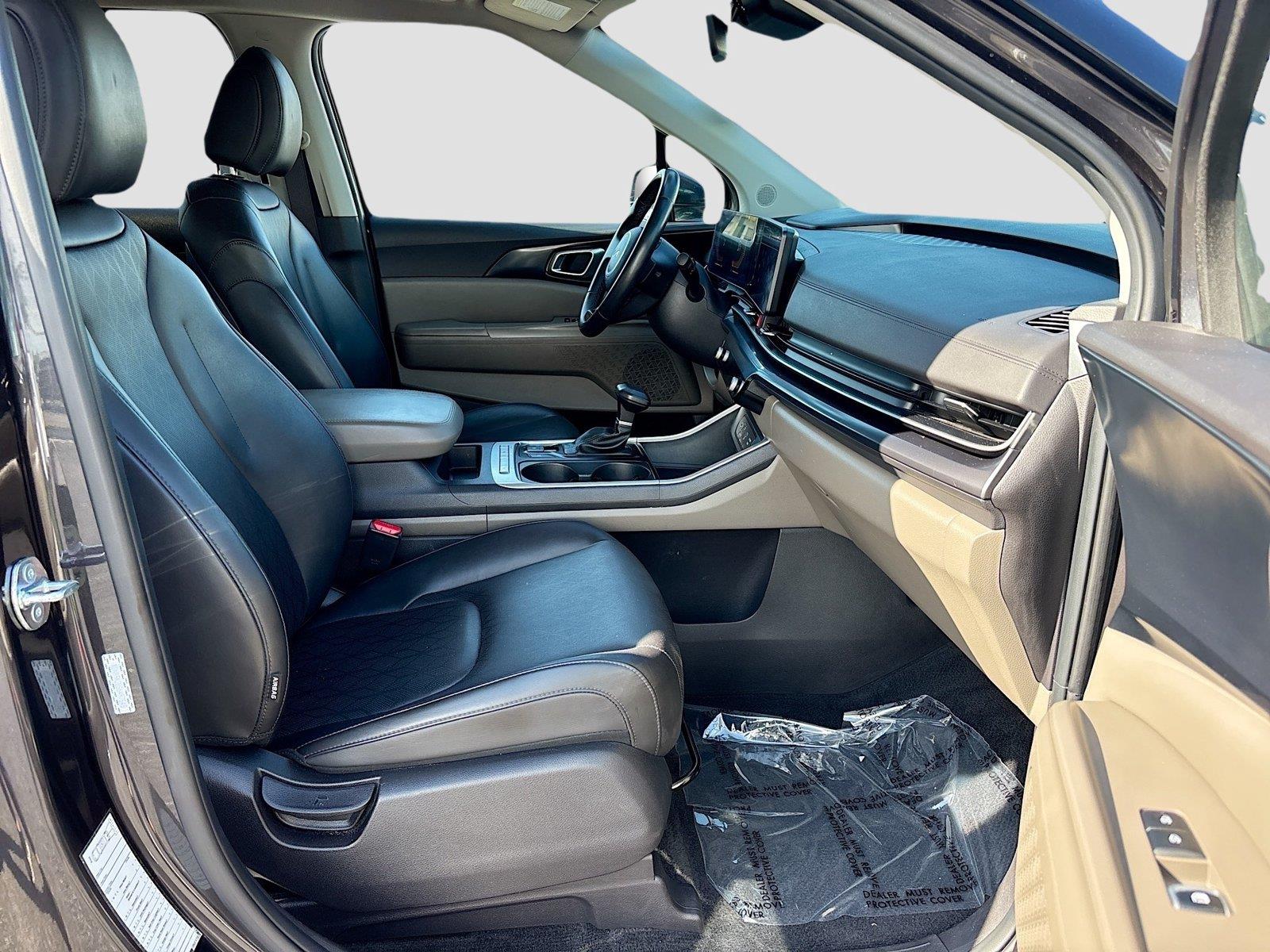 2025 Kia Carnival LXS