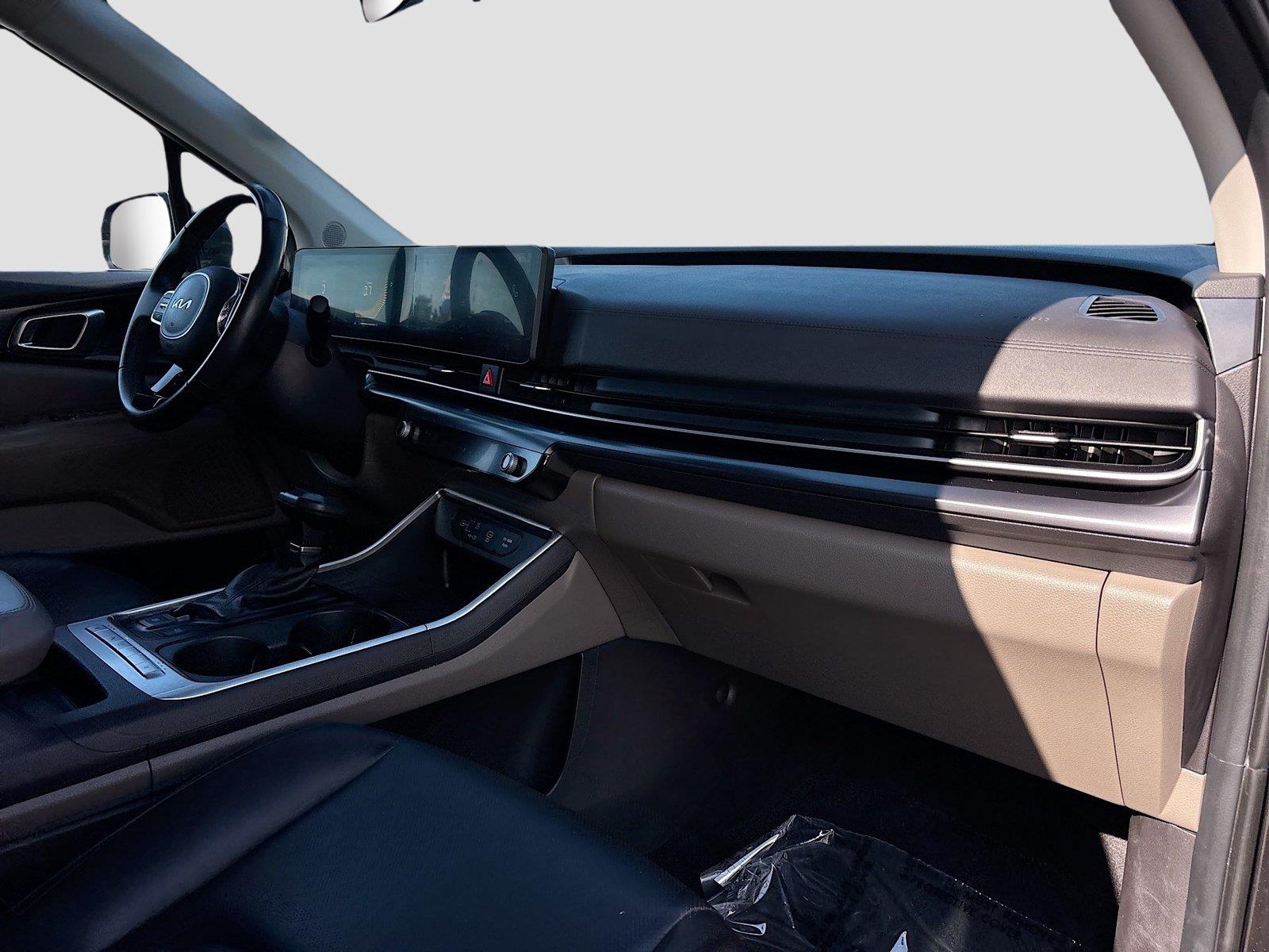 2025 Kia Carnival LXS