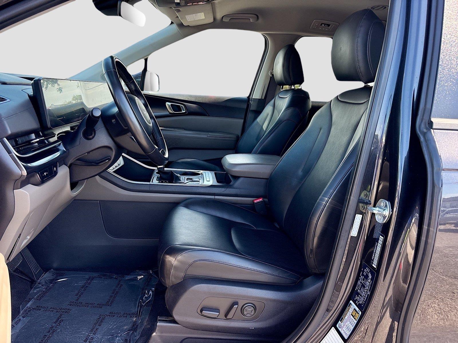 2025 Kia Carnival LXS
