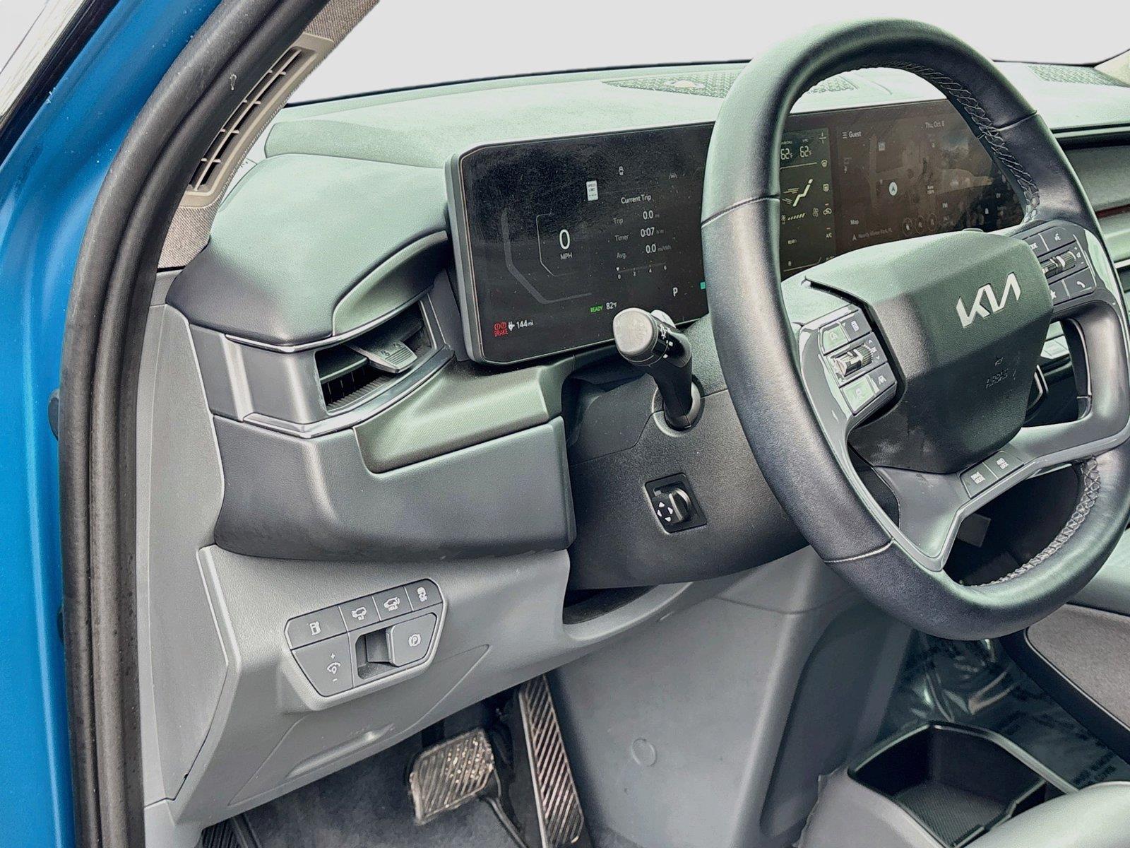 2024 Kia EV9 Land