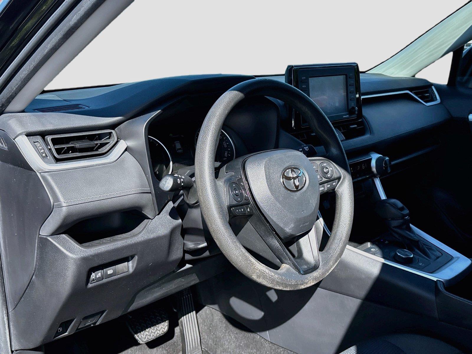 2022 Toyota RAV4 Hybrid LE