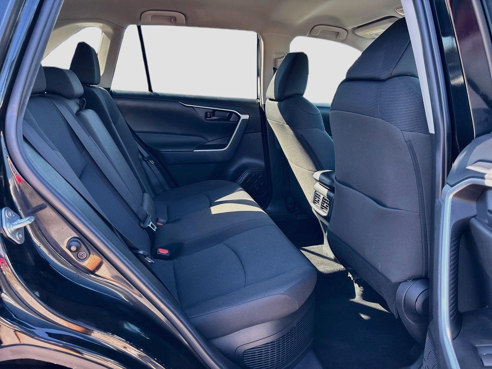 2022 Toyota RAV4 Hybrid LE