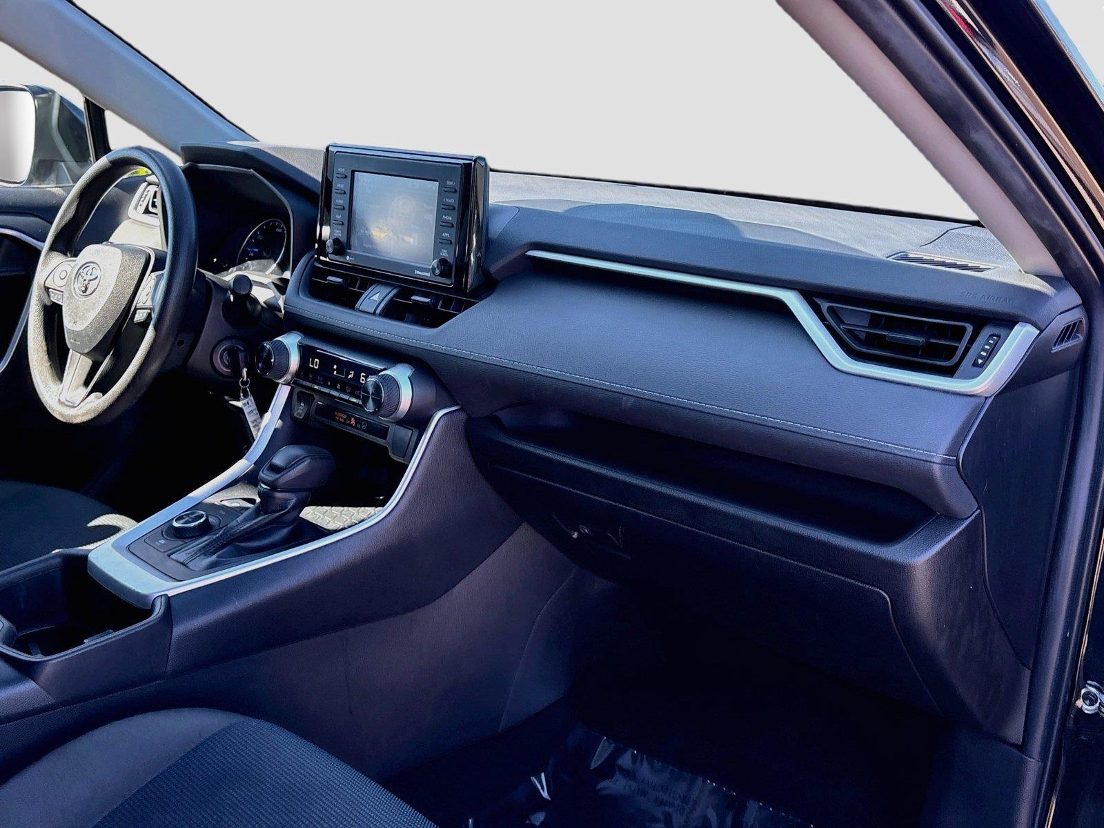 2022 Toyota RAV4 Hybrid LE