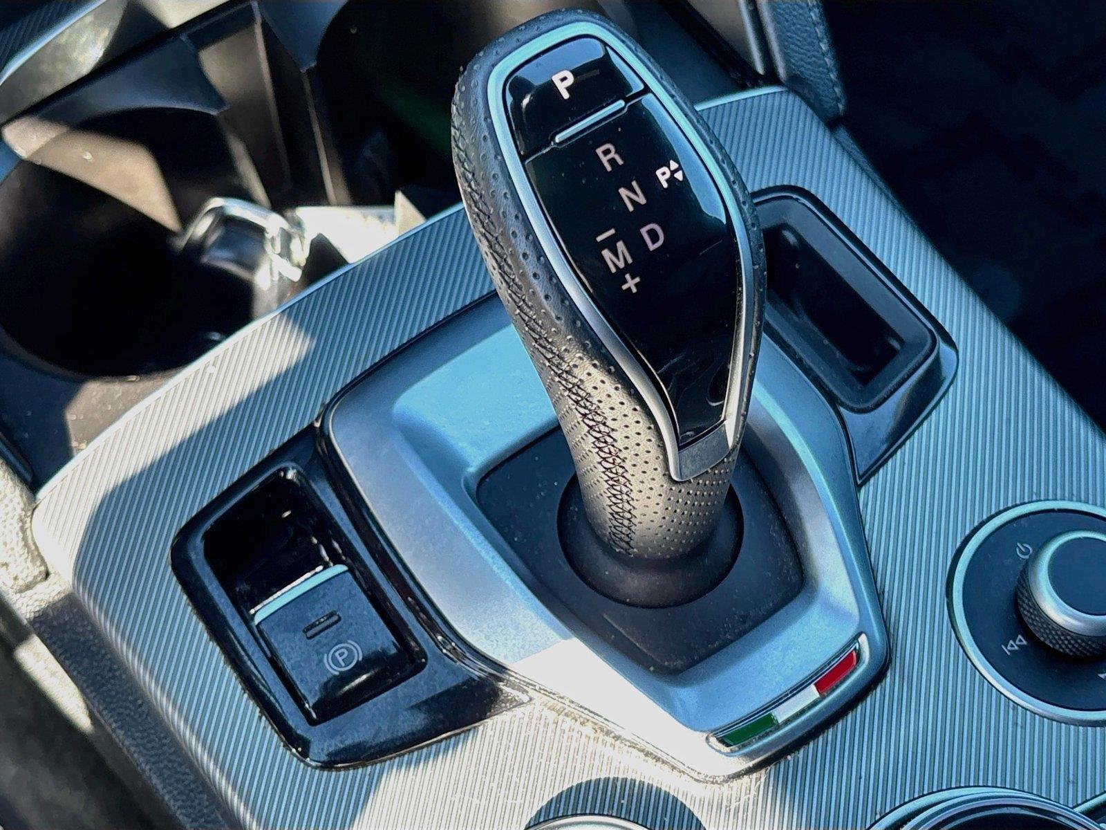 2022 Alfa Romeo Stelvio Veloce