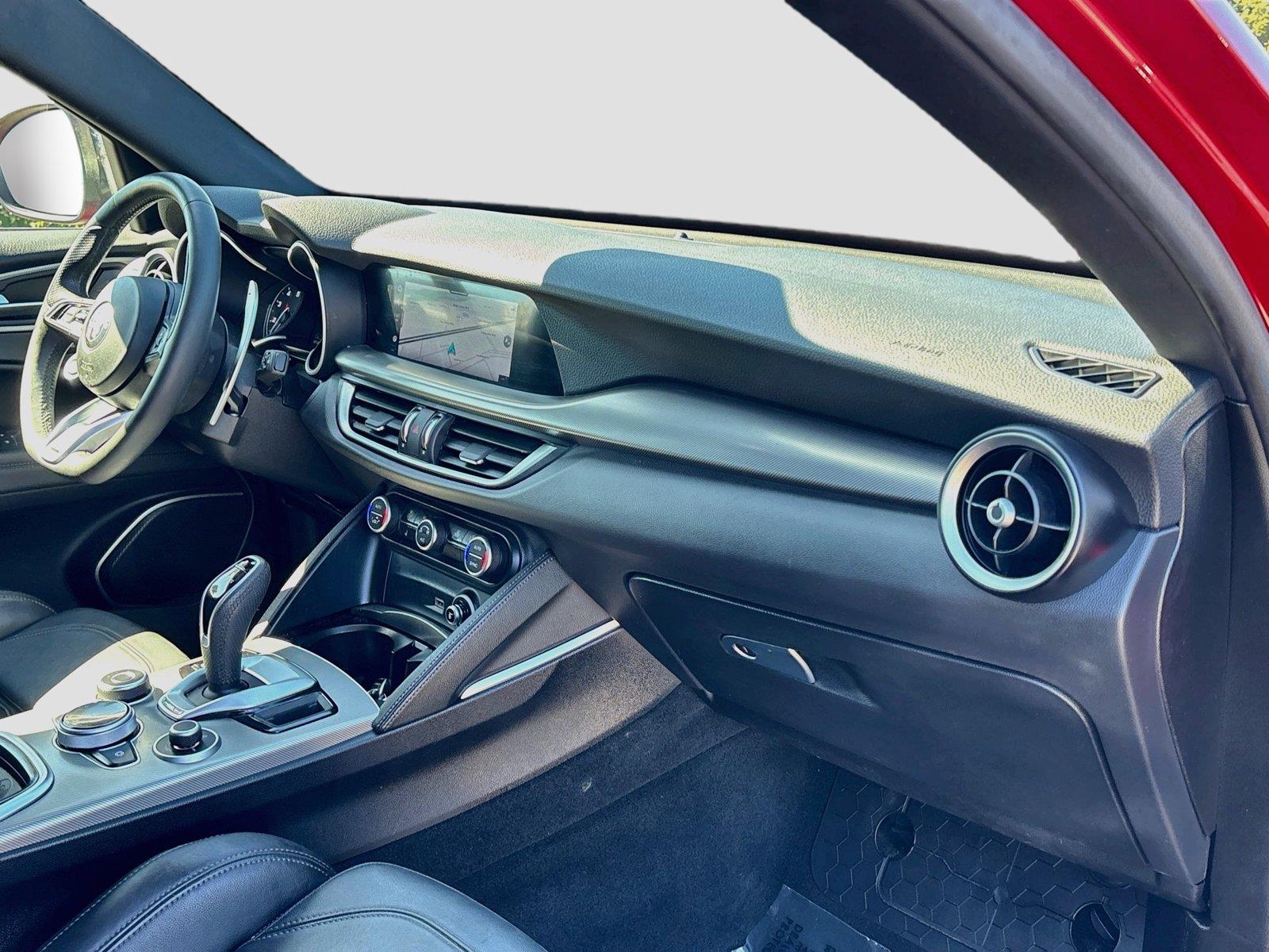 2022 Alfa Romeo Stelvio Veloce